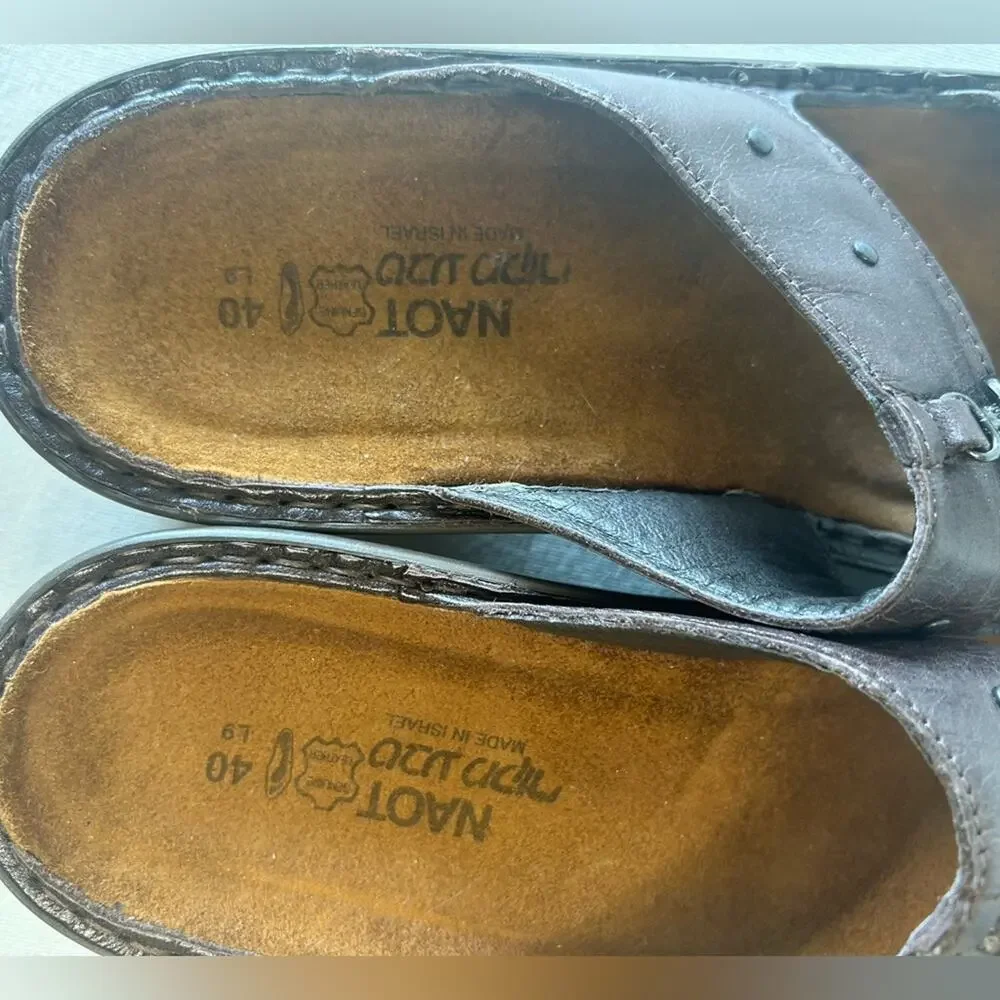 Naot brown leather